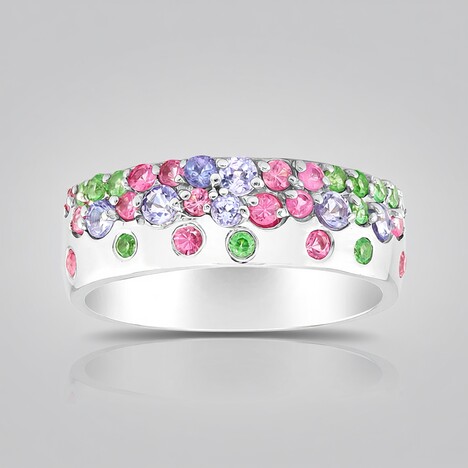 Anello in argento con Tanzanite