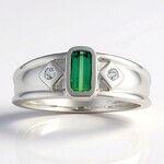Anello in argento con Tormalina Verde di Benedito