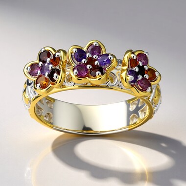 Mozambique Garnet Silver Ring (Gems en Vogue)