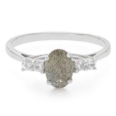 Zilveren ring met een labradoriet
