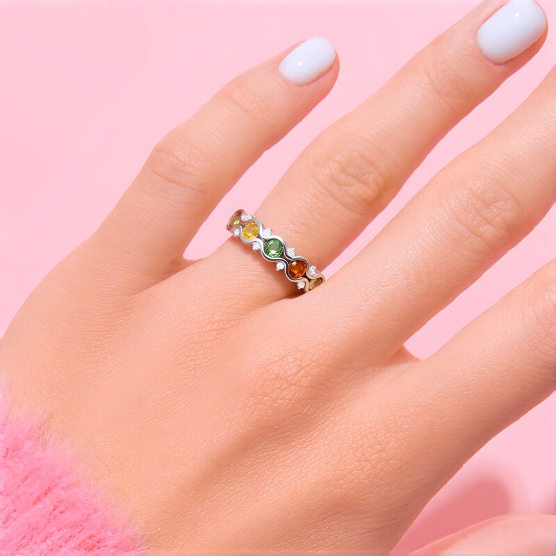 Anello in argento con Zaffiro Fancy