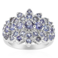 Anello in argento con Tanzanite