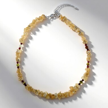 Collar en plata con Grosularia