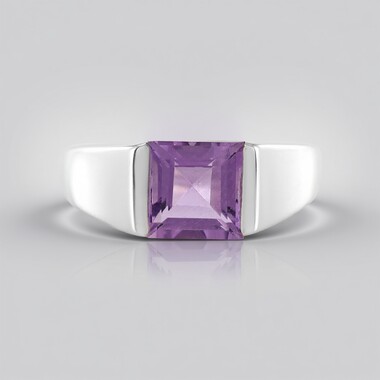 Anillo en plata con Amatista