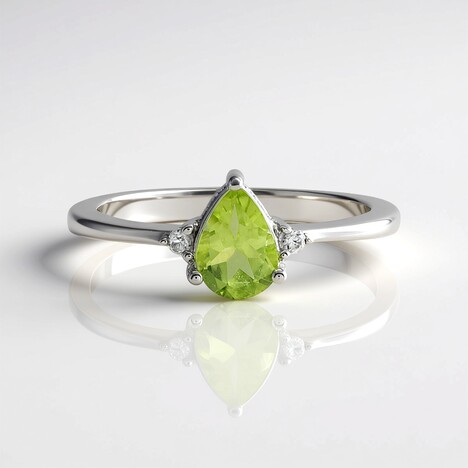 Anello in argento con Peridoto