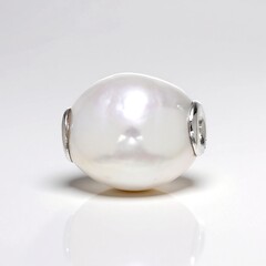 Charm in argento con Perla d'Acqua Dolce Bianca (MONOSONO COLLECTION)