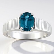 Bague en argent et Kyanite verte