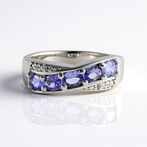 Anello in argento con Tanzanite