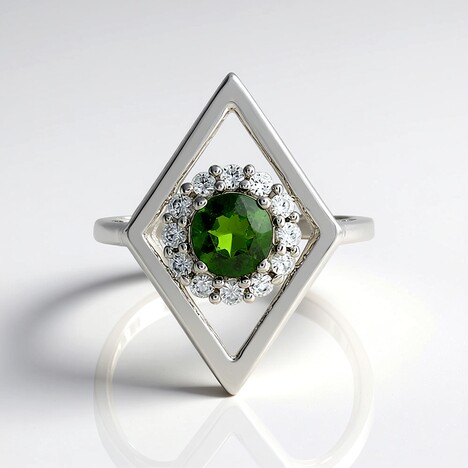 Anello in argento con Diopside Russo