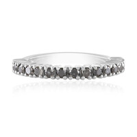 Zilveren ring met zwarte diamanten