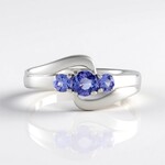 Anello in argento con Tanzanite