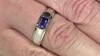 Anillo en plata con Iolita