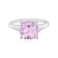 Zilveren ring met een kunziet