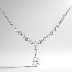 Collana in argento con Topazio Bianco