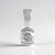 Gouden hanger met een I3 (H) Diamant