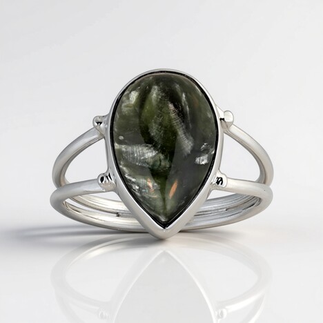 Anello in argento con Serafinite (Bali Barong)