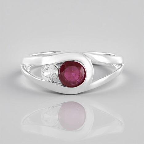 Anello in argento con Rubino del Madagascar