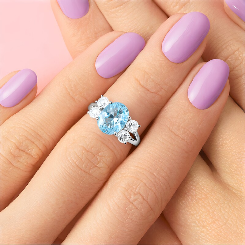 Anillo en plata con Topacio azul cielo