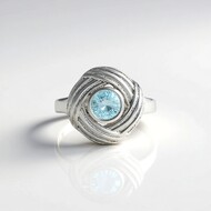 Anello in argento con Zircone Ratanakiri (SAELOCANA)