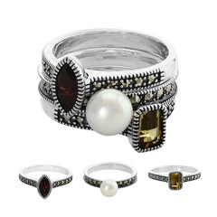 Anillo en plata con Granate de Mozambique