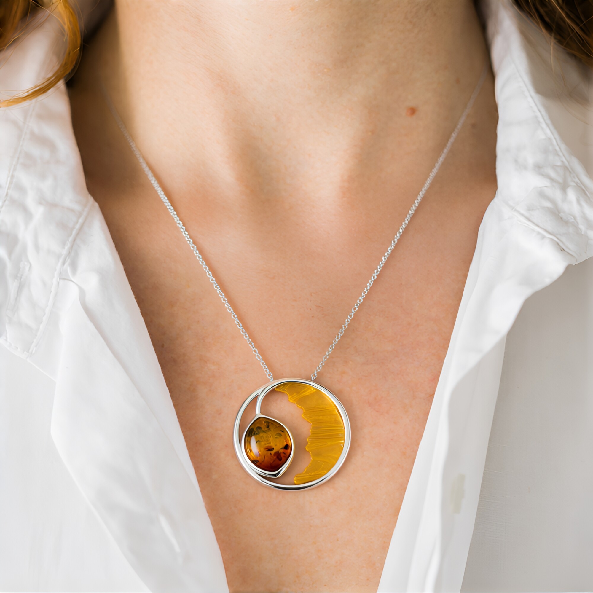 Collana Con Ciondolo In Ambra Baltica Naturale E Argento Sterling 925 - Lunghezza Regolabile