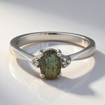 Anello in argento con Labradorite