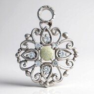 Ciondolo in argento con Spectrolite