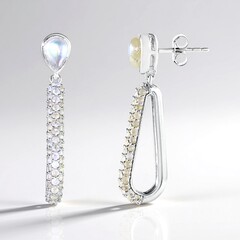 Orecchini in argento con Pietra di Luna Blu