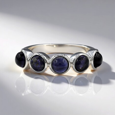 Anello in argento con Iolite