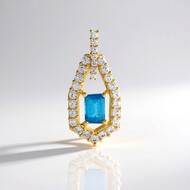 Zilveren hanger met een neon blauwe apatiet