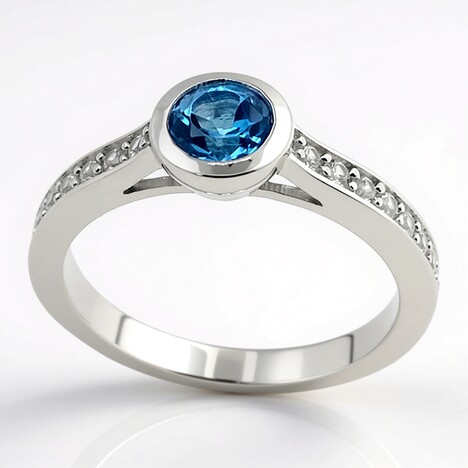 Anello in argento con Topazio Marambaia