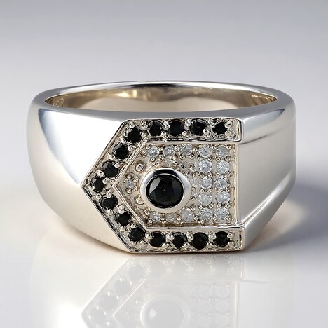 Anello in argento con Diamante Nero