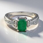 Anello placcato in platino con Smeraldo Bahia
