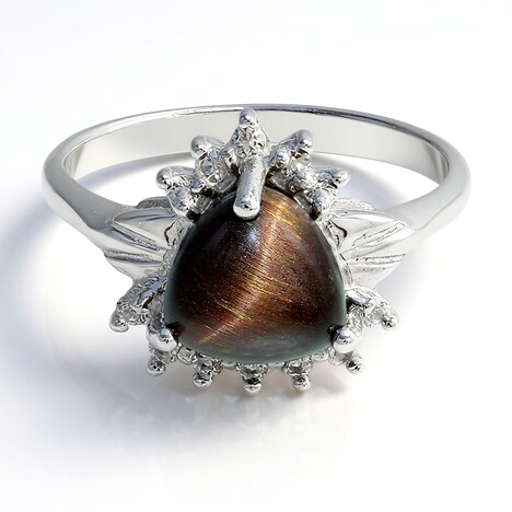 Anello in argento con Occhio di Tigre Rosso
