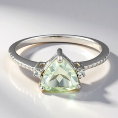 Anello in argento con Ametista Verde