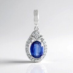 Ciondolo in argento con Cianite del Nepal