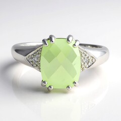 Anello in argento con Prehnite