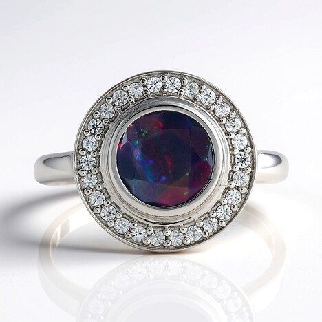Anello in argento con Opale Mezezo