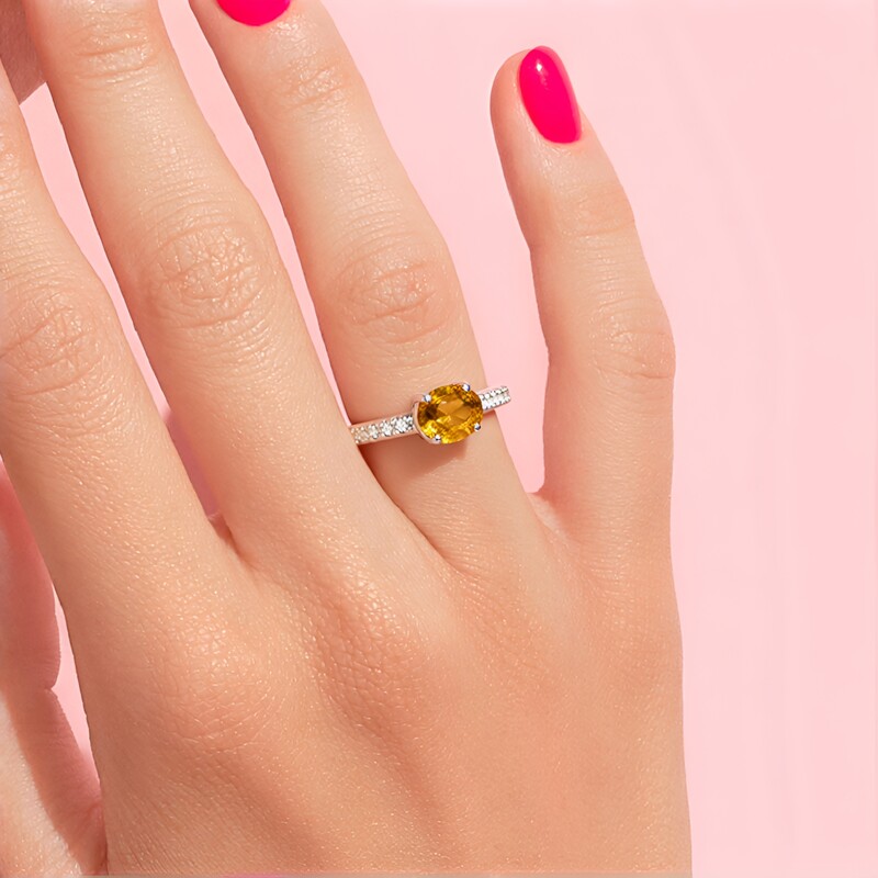 Bague en argent et Zircon jaune