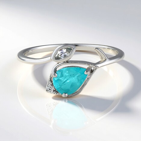 Anello in argento con Apatite Blu