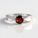 Anello in argento con Granato Mozambico