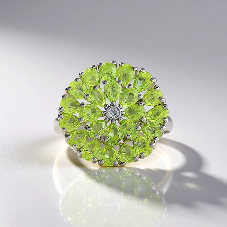 Anello in argento con Peridoto