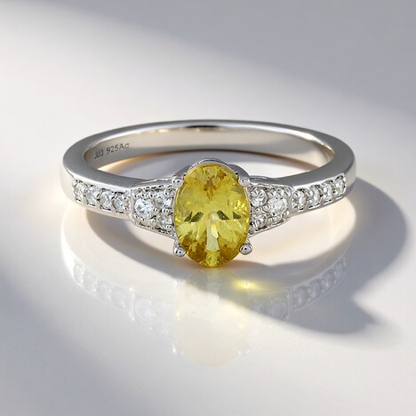 Anello in argento con Apatite Dorata