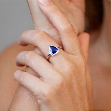 Bague en or et Tanzanite AAA