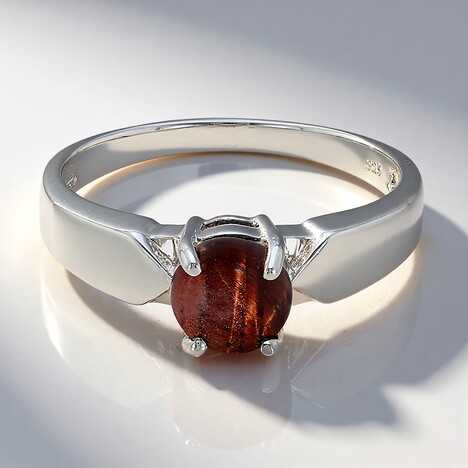 Anello in argento con Occhio di Tigre Rosso