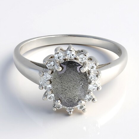 Anello in argento con Labradorite