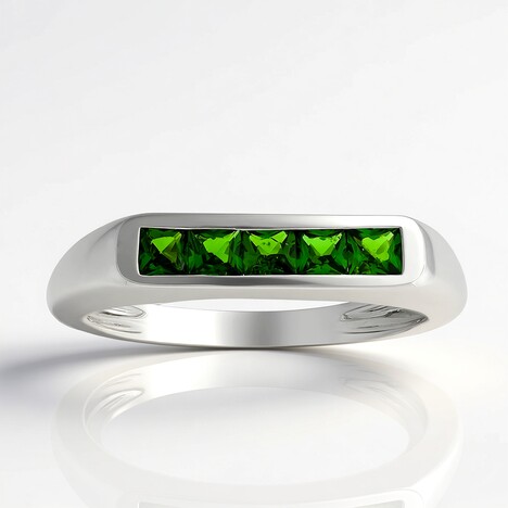 Anello in argento con Diopside Russo