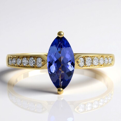Anello in oro con Tanzanite AAA