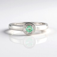 Anillo en plata con Esmeralda de Etiopía