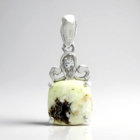 Ciondolo in argento con Magnesite